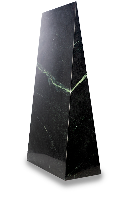 Steinskulptur "Niketa"
